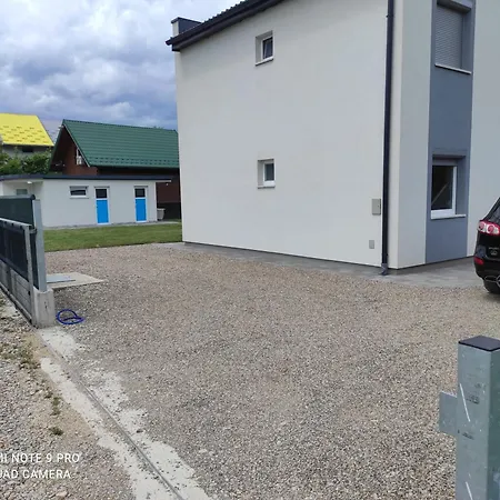 Didan-apartmani 아파트 Bihać