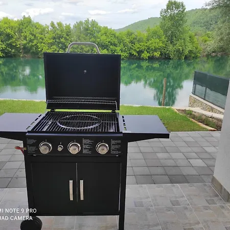 아파트 Didan-apartmani Bihać